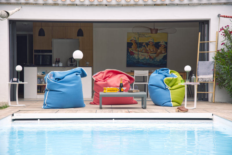 MOJO-poufs-piscine_9178-800